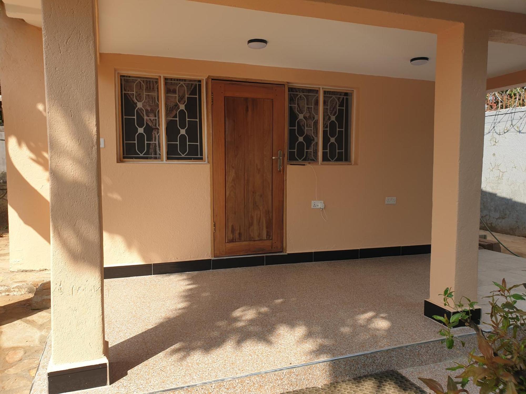 Alison & Dave'S Guesthouse Энтеббе Экстерьер фото